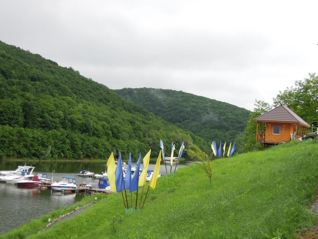 Hotel Yacht Club Mayak Dnistrivka ห้อง รูปภาพ